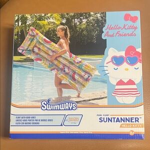 Hello Kitty and Friends Colorful Suntanner Float